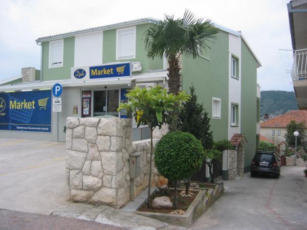 -Villa Sjor -Primosten-Apartmani- Has 2 Large Apartments And 2 Smaller Ones -Primosten Lokvice 6 ภายนอก รูปภาพ