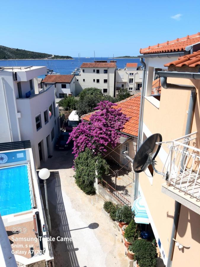-Villa Sjor -Primosten-Apartmani- Has 2 Large Apartments And 2 Smaller Ones -Primosten Lokvice 6 ภายนอก รูปภาพ